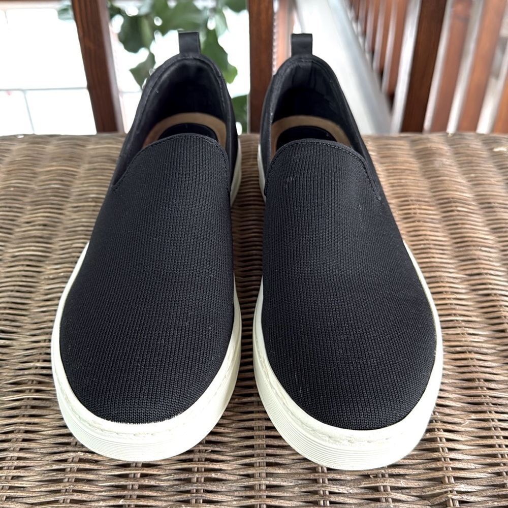 Sofft Somers Slipons Black Knit Sneakers Women’s Size 9